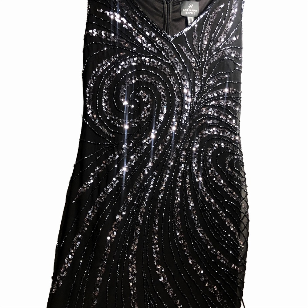 Adrianna Papell Hand Beaded V-Neck Short Sheath Cocktail Dress Size 6 - Picture 4 of 8